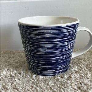 Set of 4 - coffee cups: Royal Doulton Navy and White Ceramic Coffee Mugs